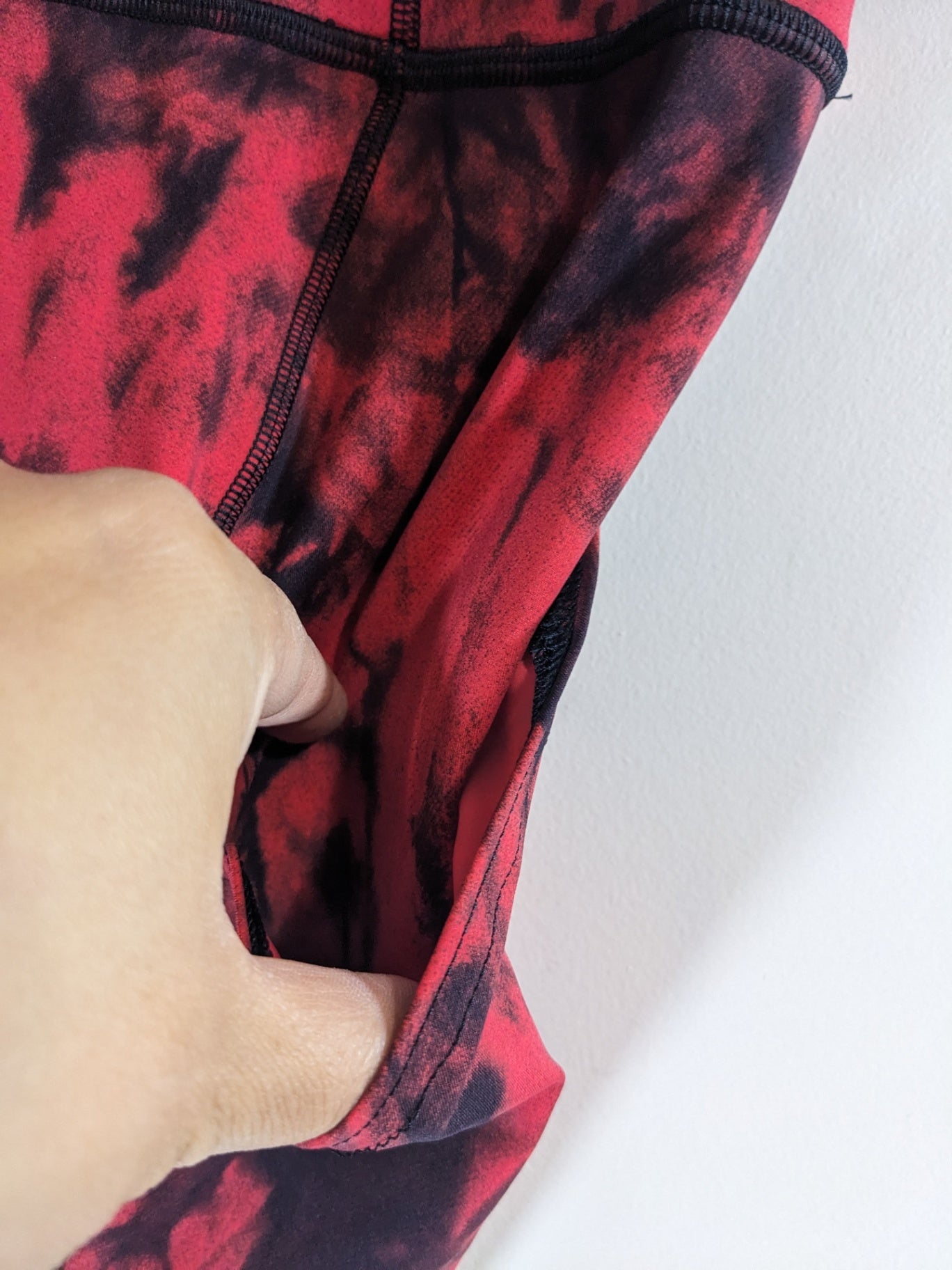 Lululemon Red Tye Dye Leggings - sz 8