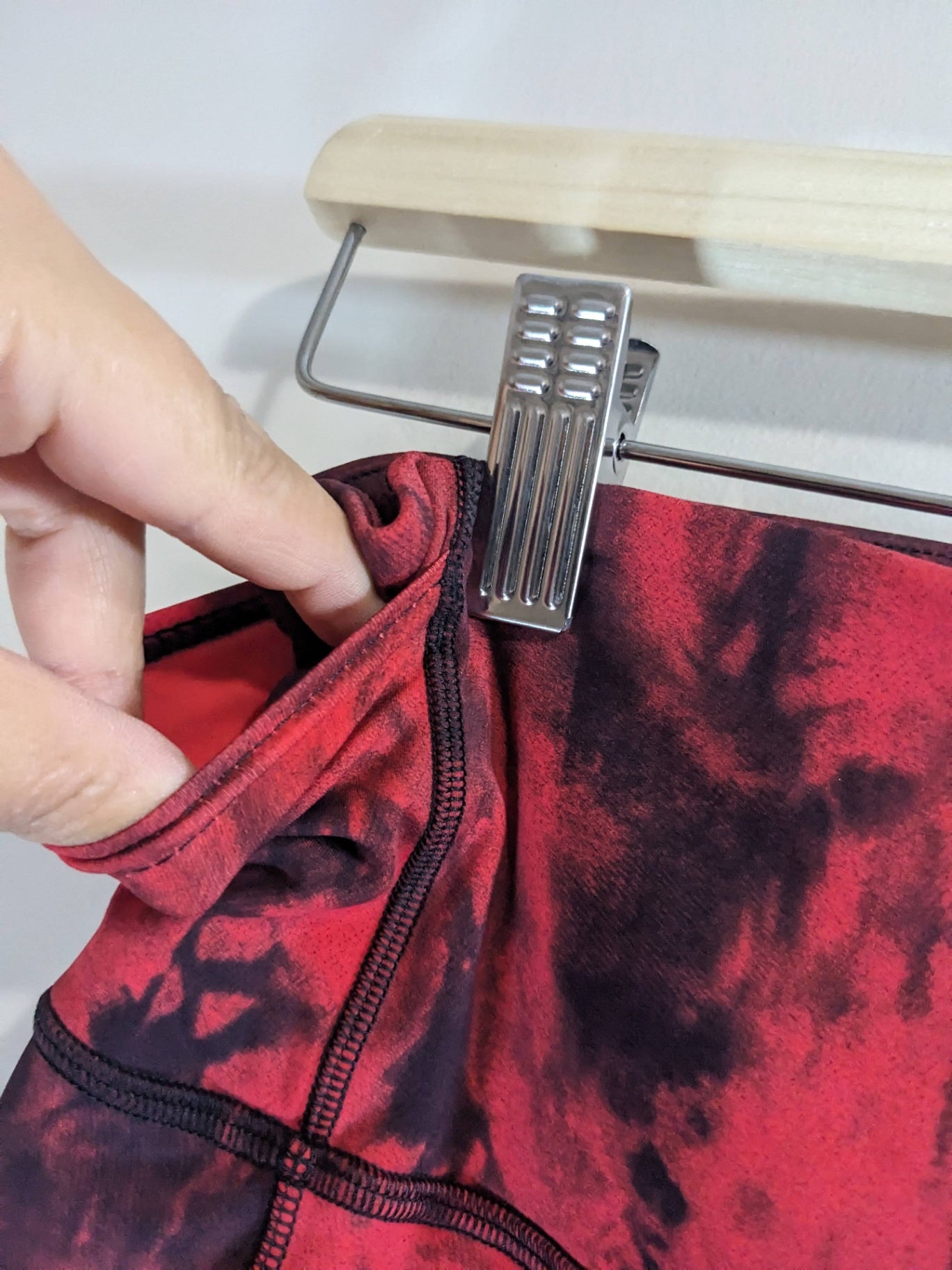 Lululemon Red Tye Dye Leggings - sz 8