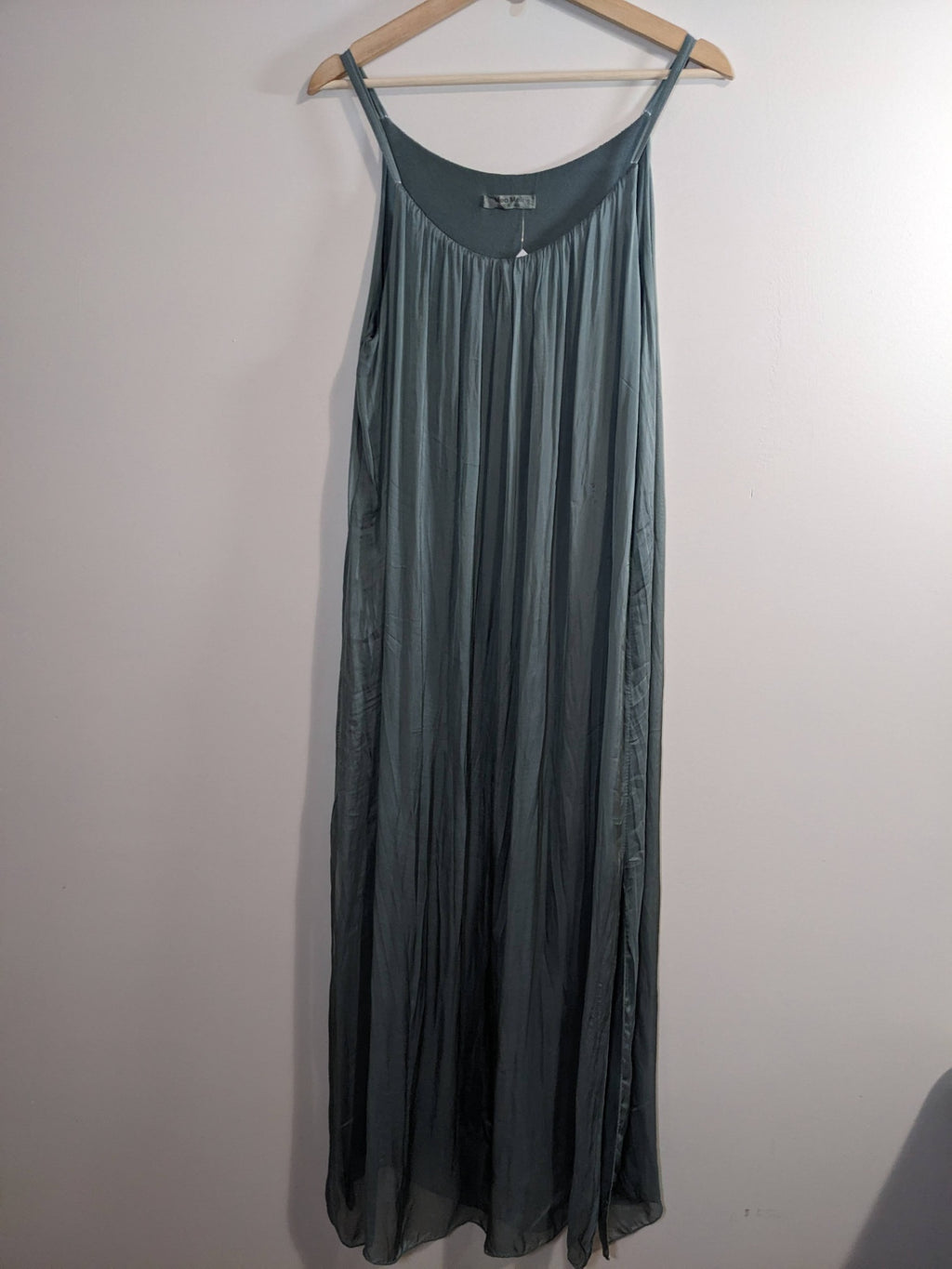 NWT Meo Meli Silk Green Maxi Dress - One Size
