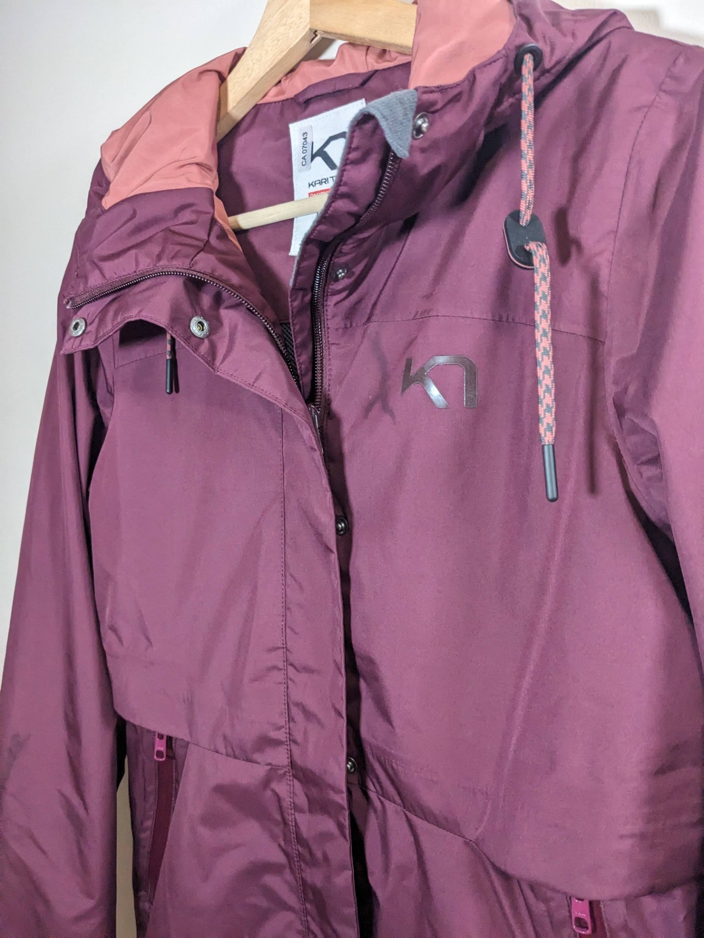 Kari Traa Burgundy Rain Jacket - XS
