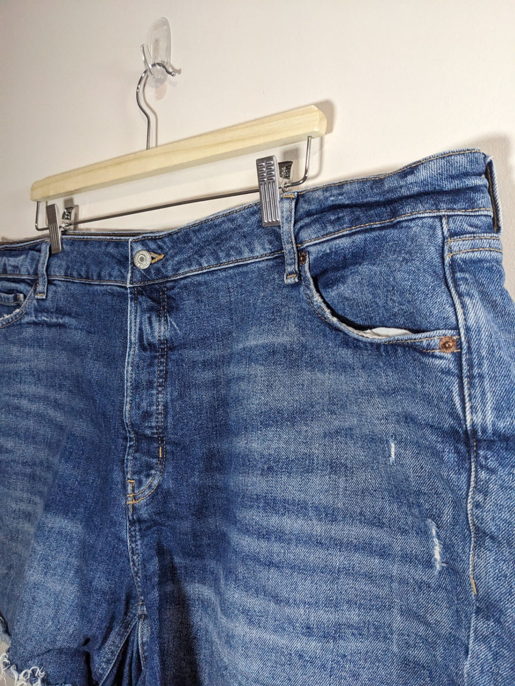 Old Navy O.G. Straight Denim Shorts - sz 22
