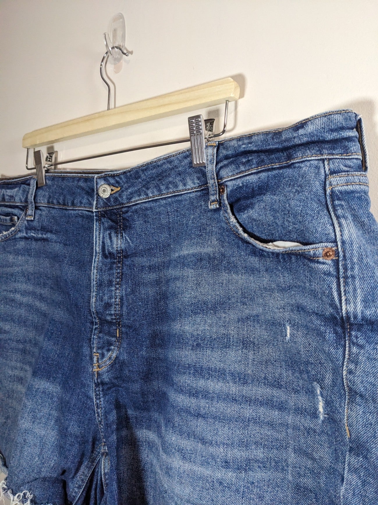 Old Navy O.G. Straight Denim Shorts - sz 22