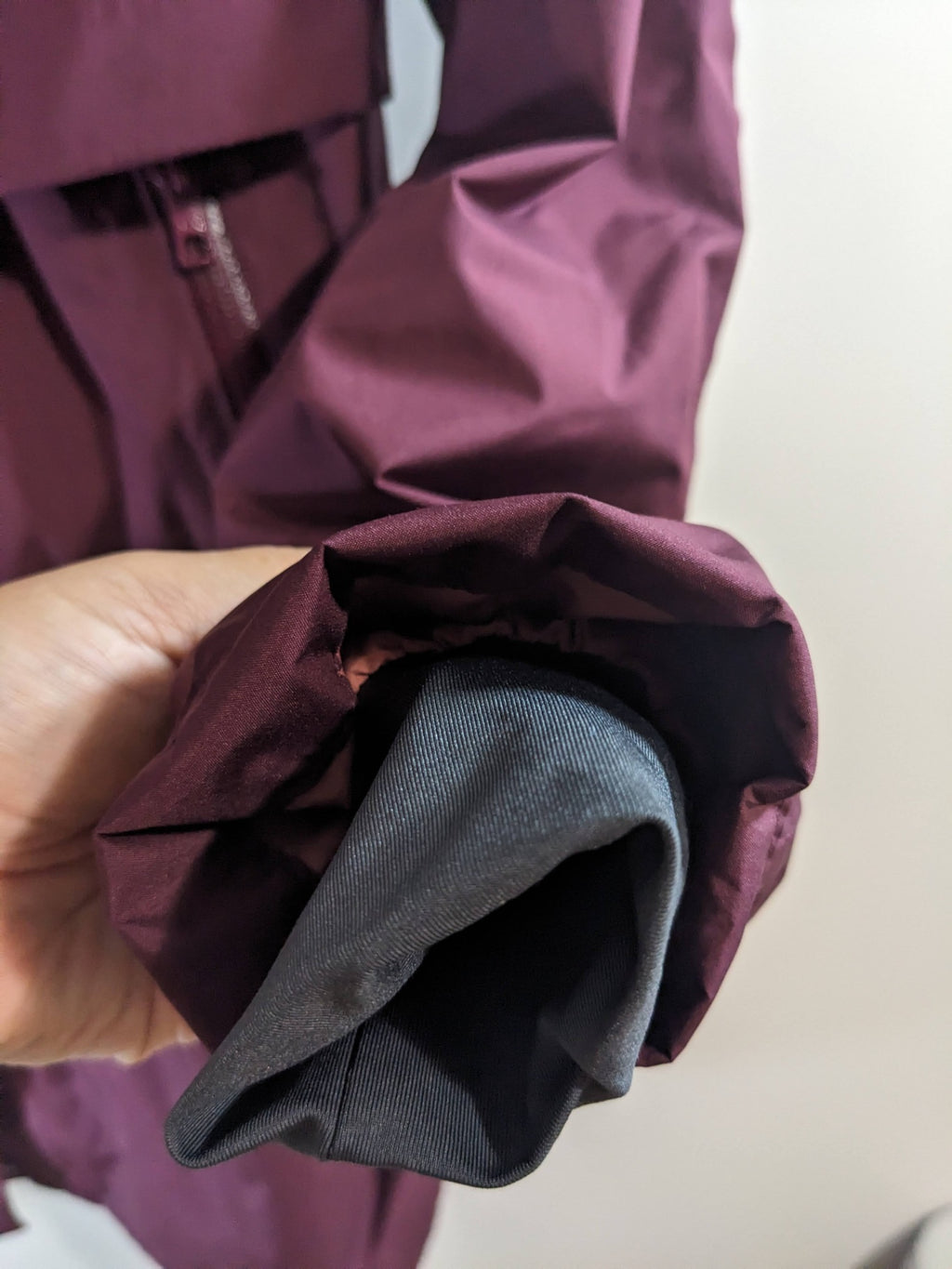 Kari Traa Burgundy Rain Jacket - XS