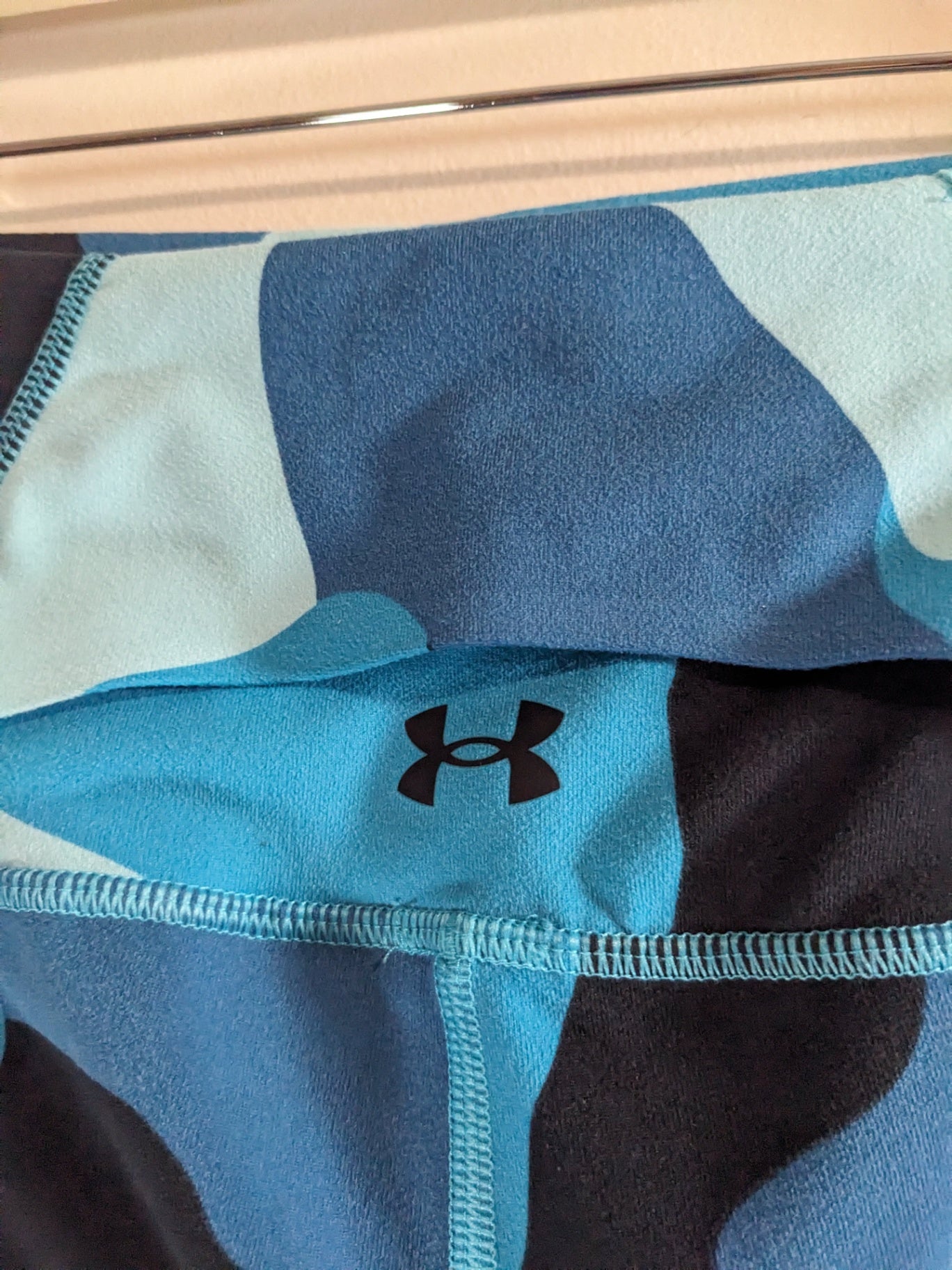 Under Armour Blue Camo Leggings - XS
