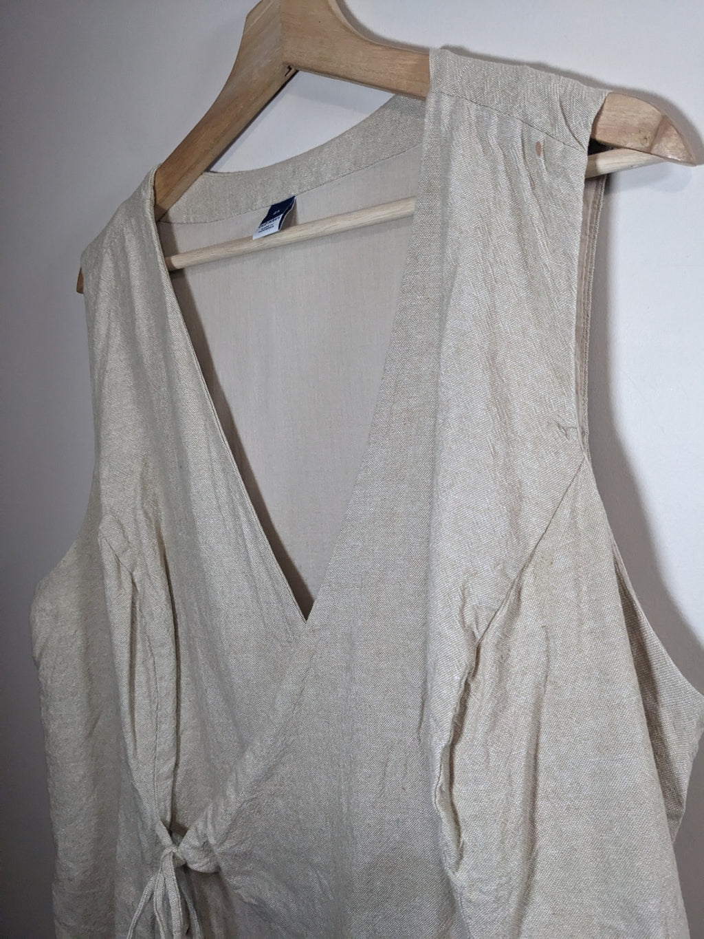 Old Navy Linen Beige Sleeveless Blouse - 2XL