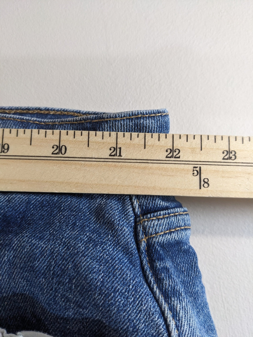 Old Navy O.G. Straight Denim Shorts - sz 22
