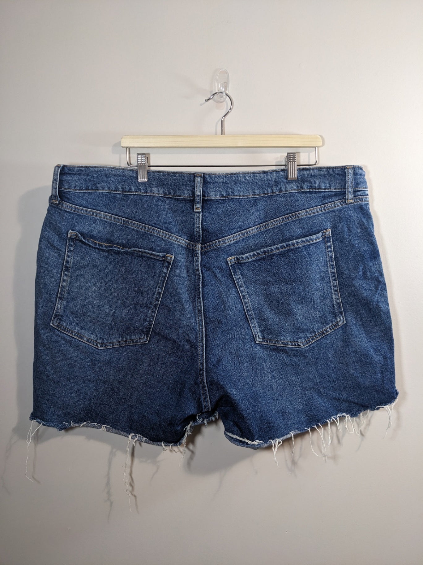 Old Navy O.G. Straight Denim Shorts - sz 22