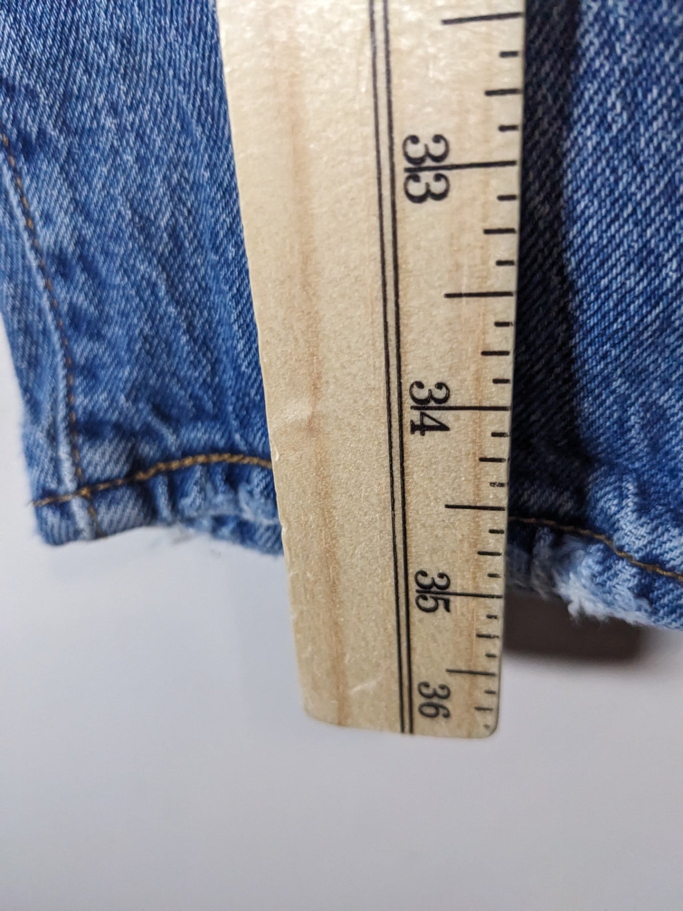Levi's Wedgie Jeans - sz 26