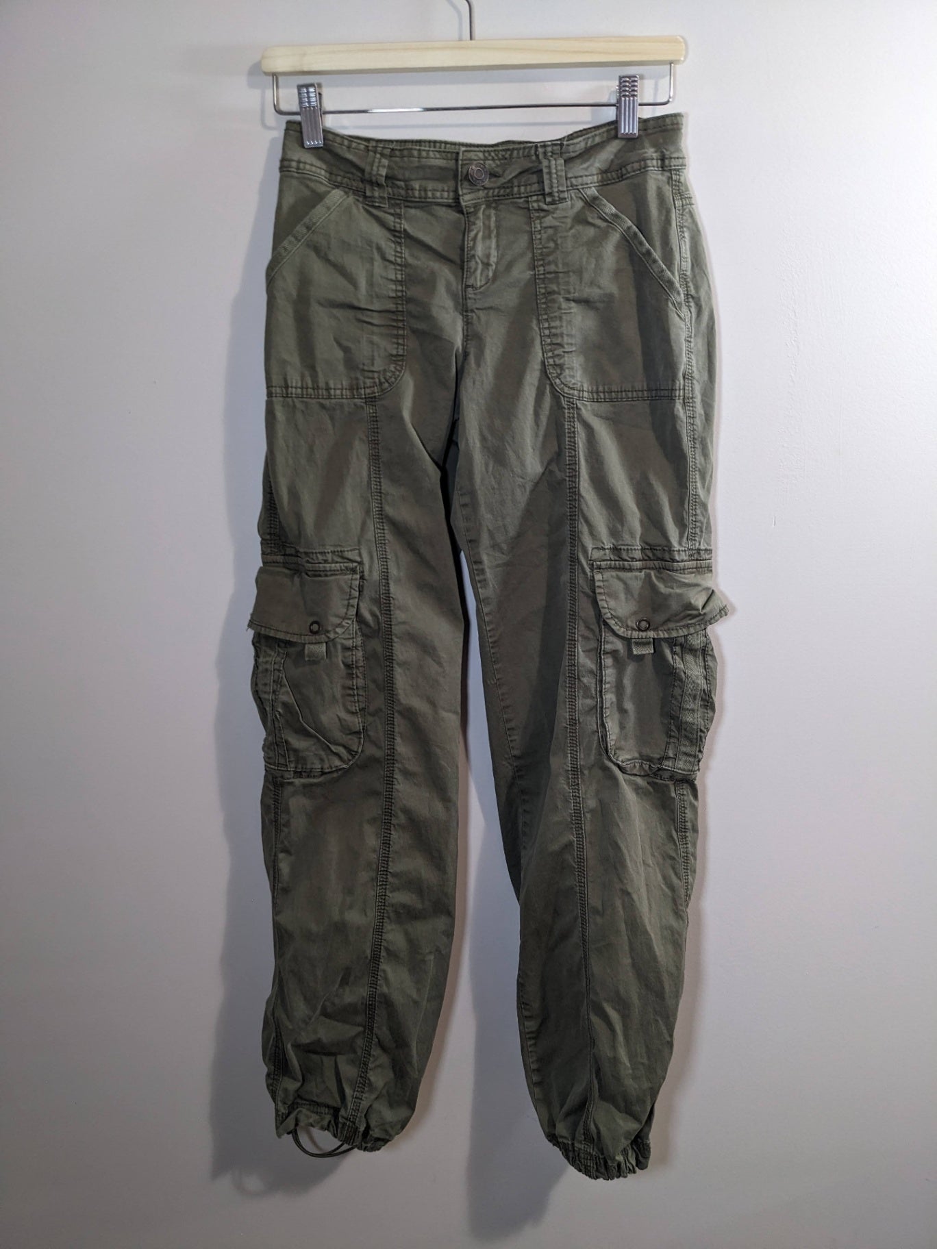 Garage Green Cargo Pants - sz 1