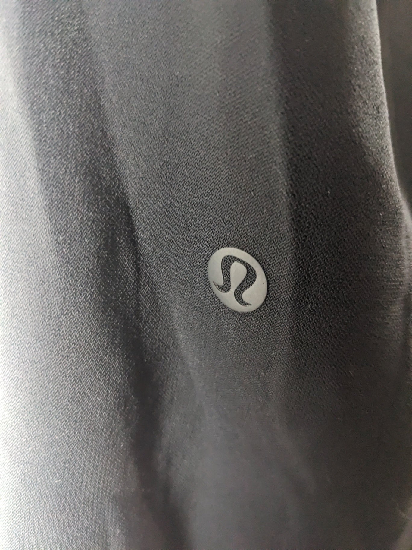 Lululemon On The Fly Black Pants - sz 4