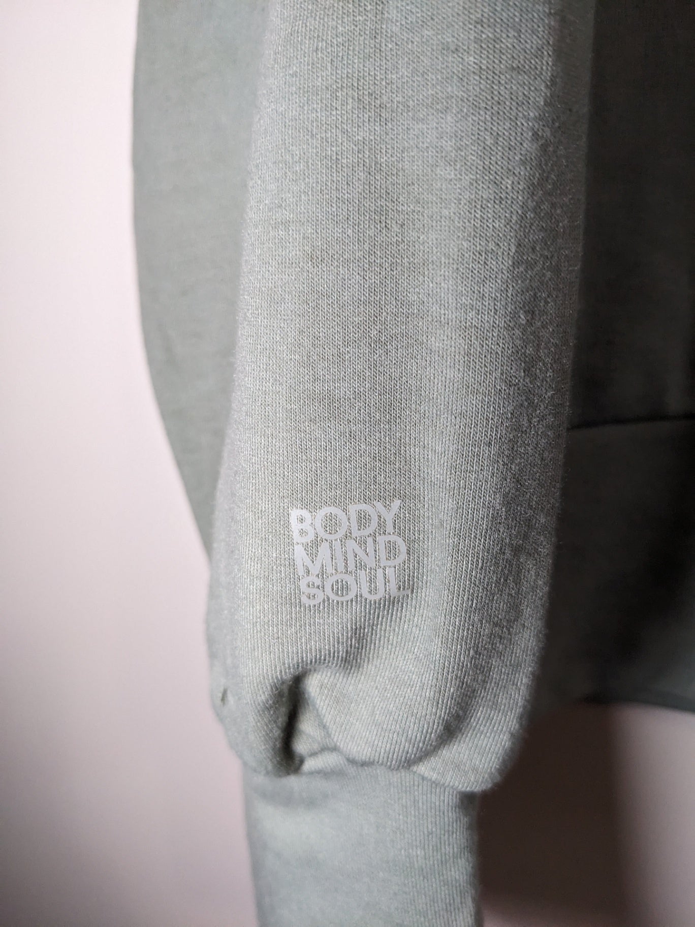 NWT la Vie en Rose Sage Crewneck - XS