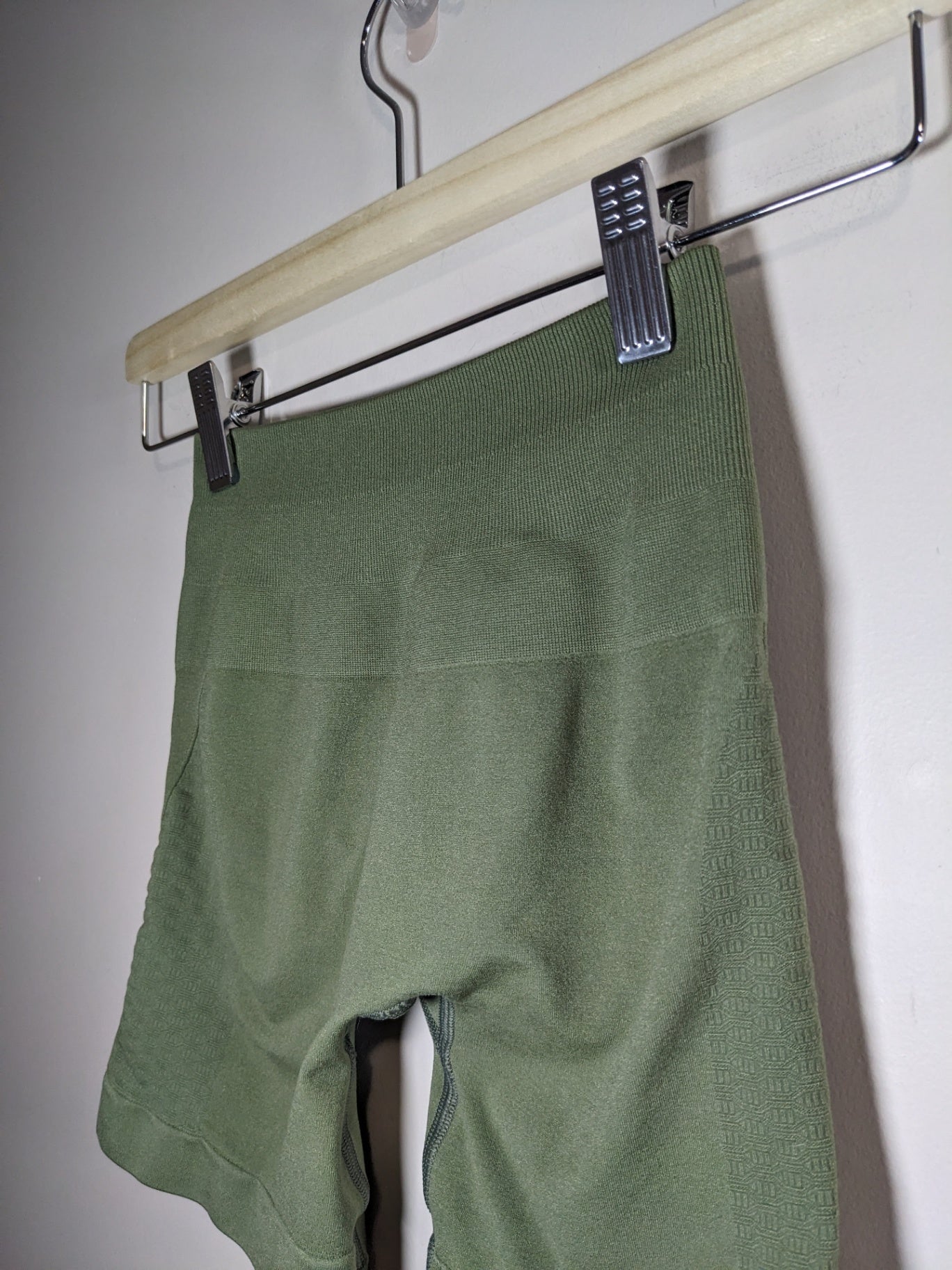 ALPHALETE Olive Shorts - appears XS/S