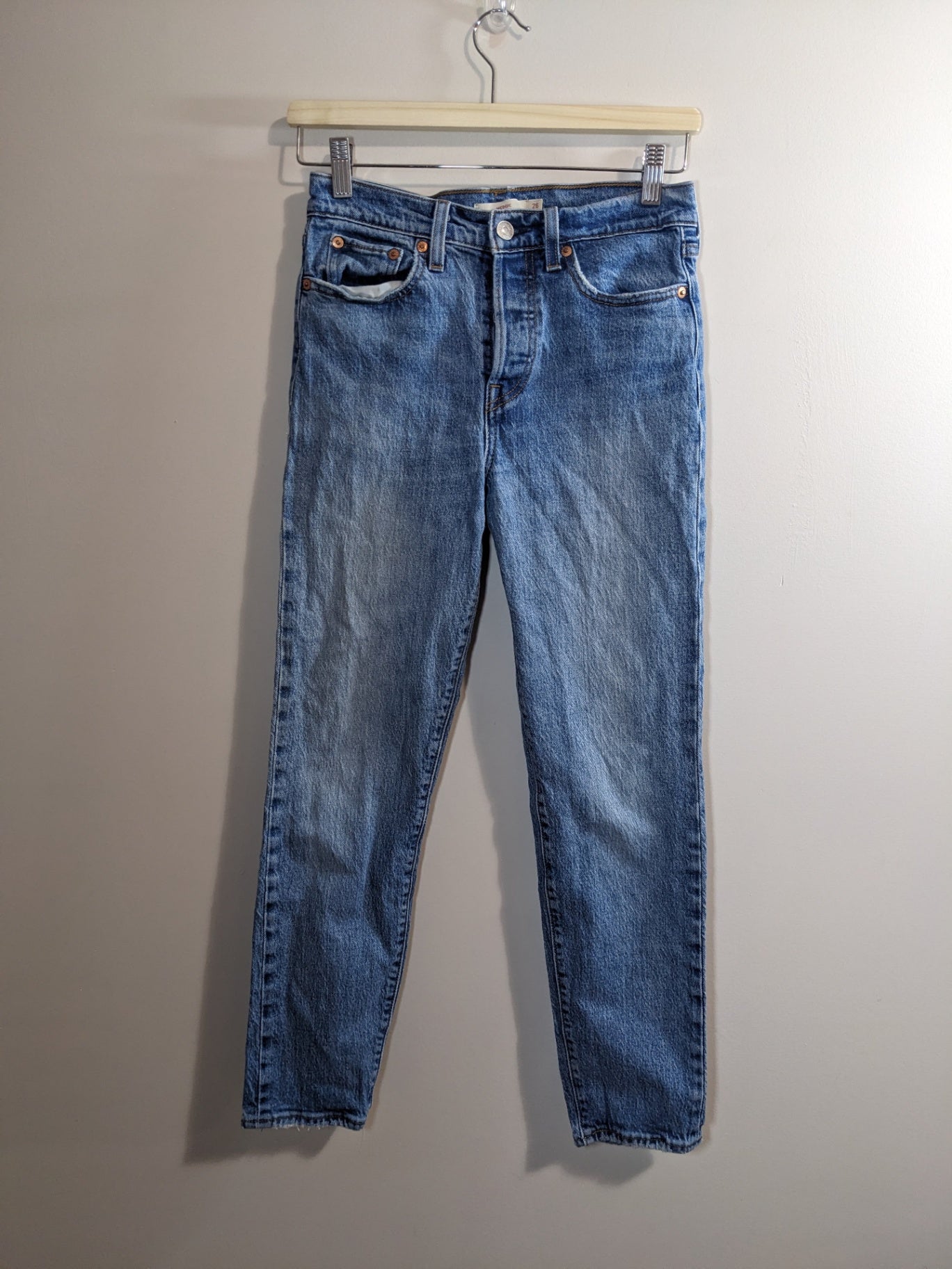 Levi's Wedgie Jeans - sz 26