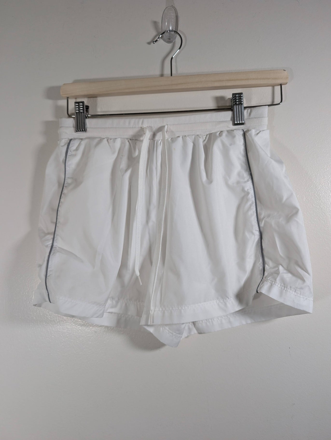 Athletic Works white shorts - Small