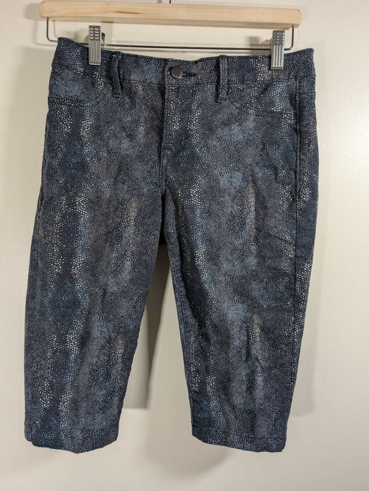 Calvin Klein Jeans snake skin capris - 4