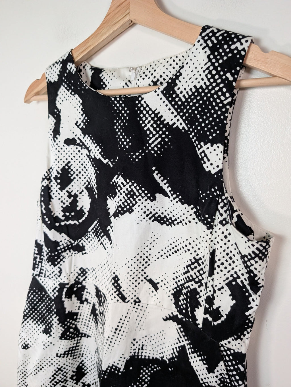Joe Fresh sleeveless dress - 10