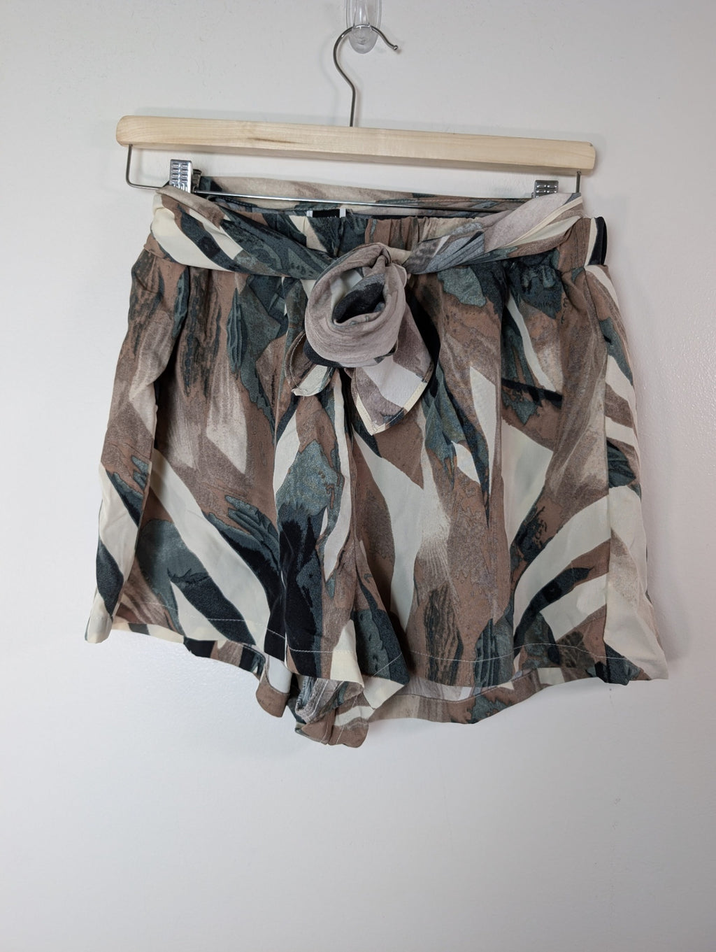 Shein shorts- XL