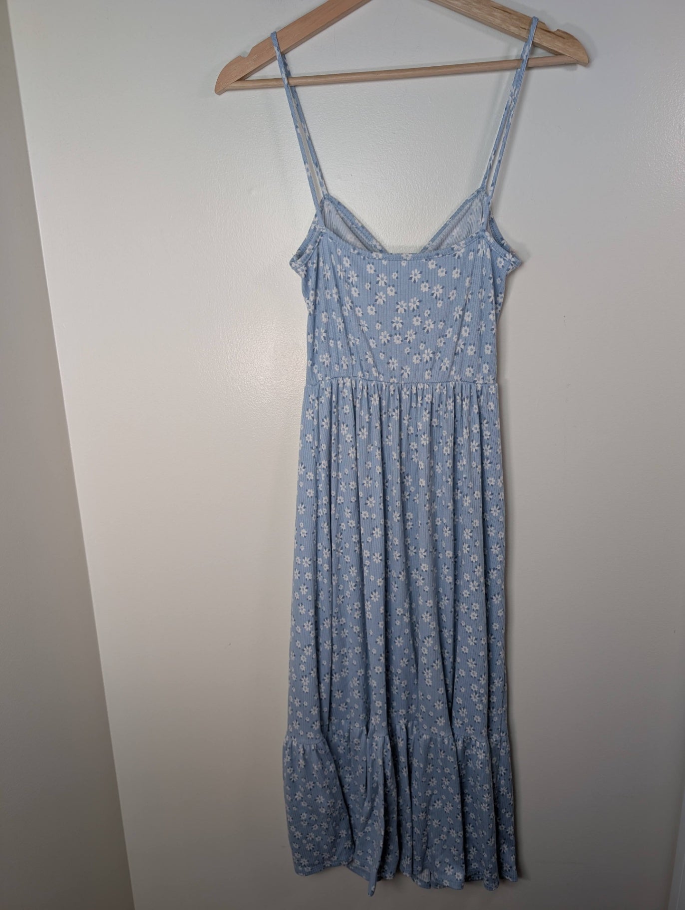 Unknown brand blue floral dress - Appears Medium