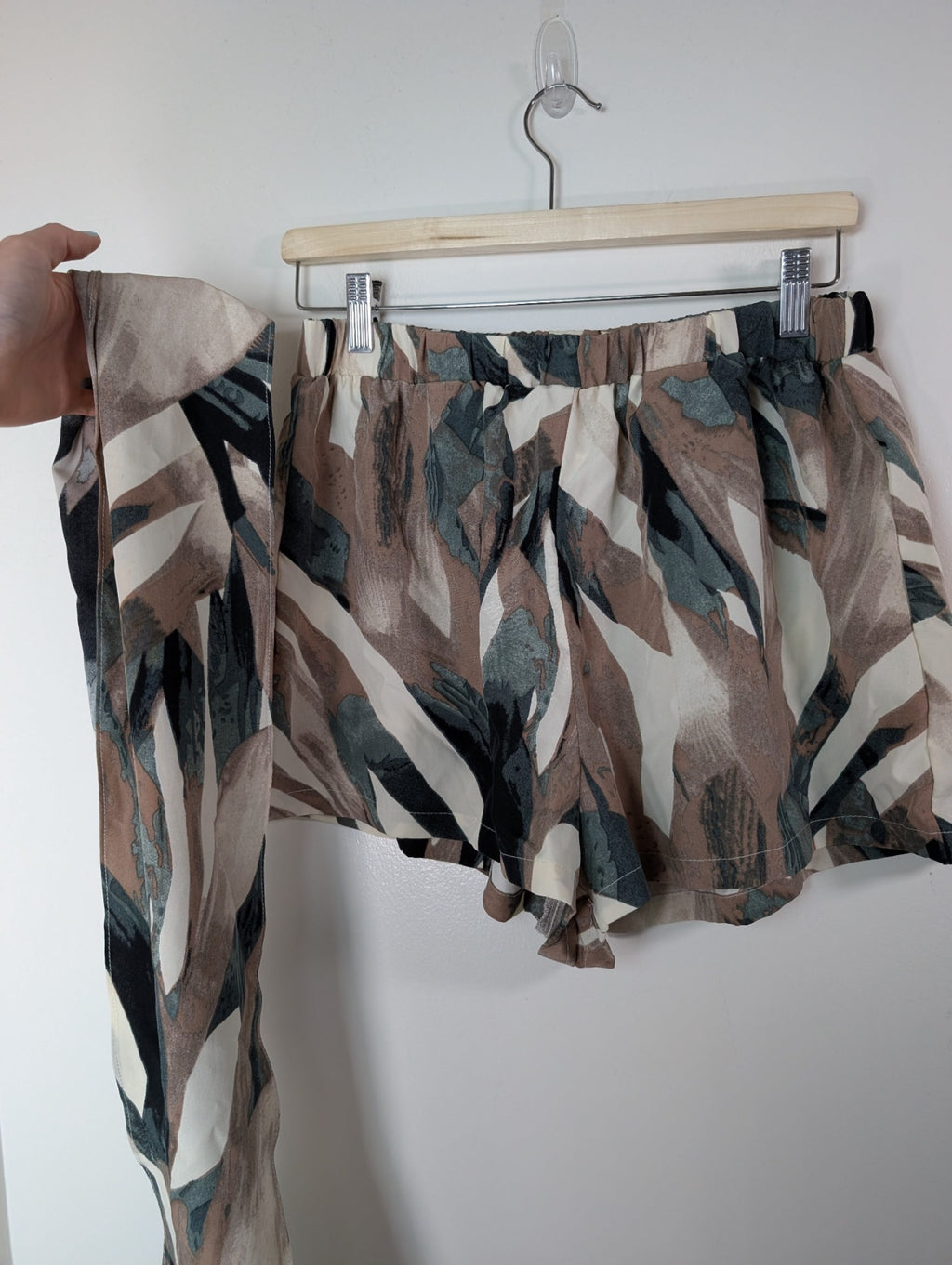 Shein shorts- XL
