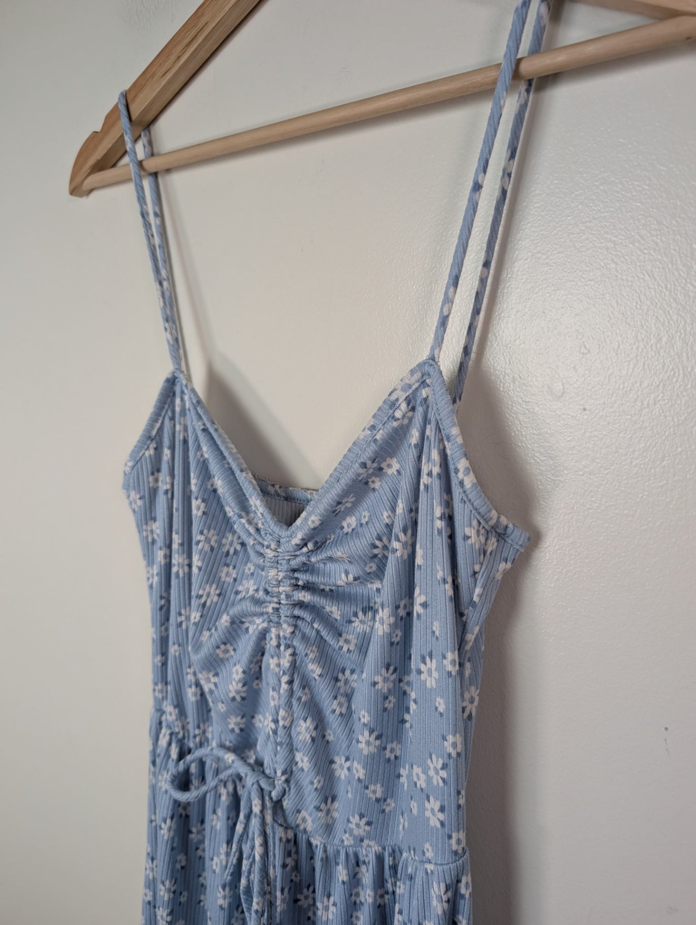 Unknown brand blue floral dress - Appears Medium