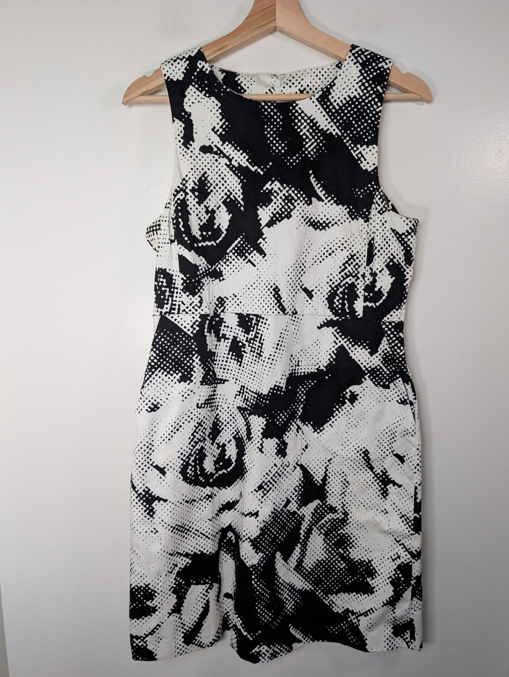 Joe Fresh sleeveless dress - 10