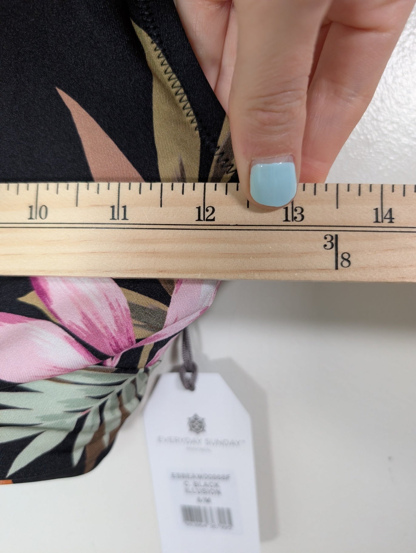 NWT Everyday Sunday swim top - Medium