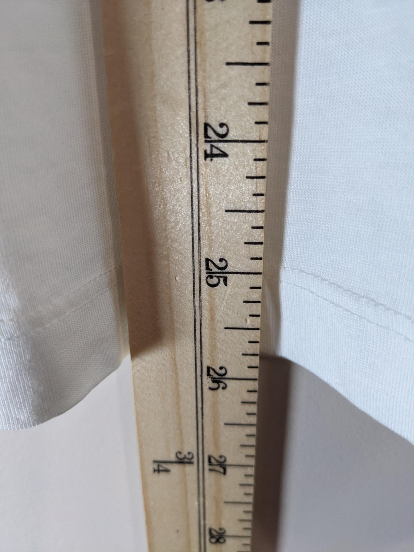 UNIQLO White T-Shirt - L