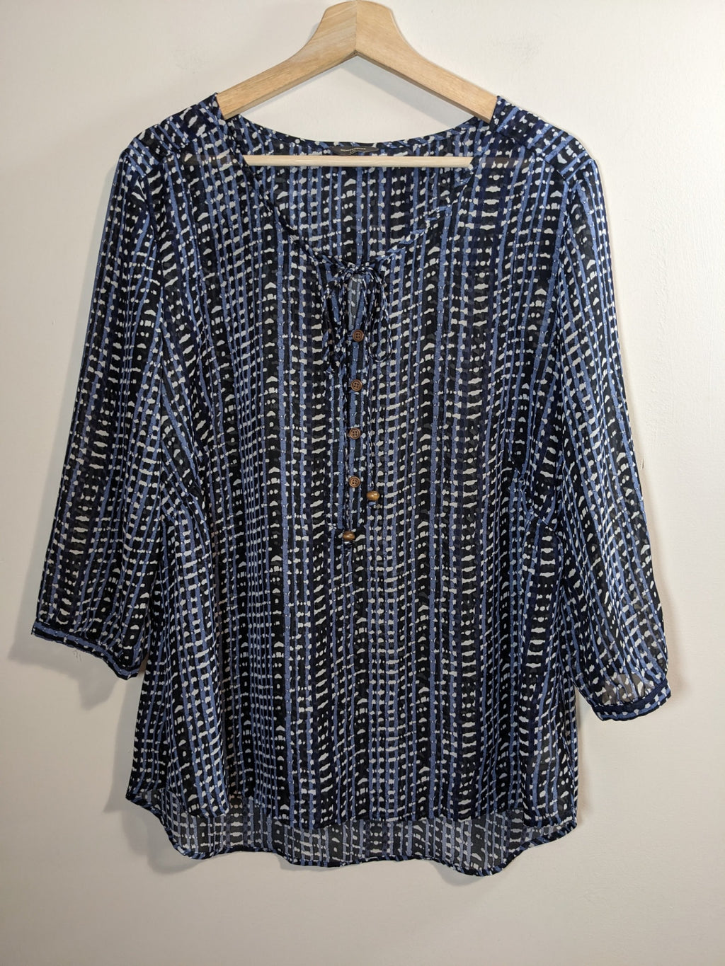 Denver Hayes Blue Pattern Blouse - L