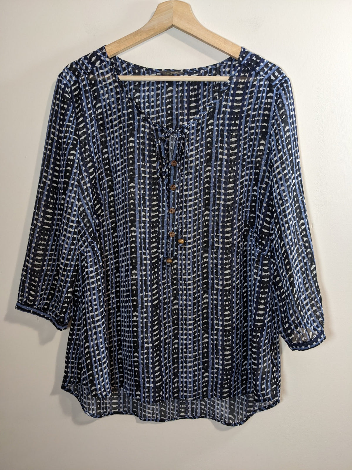 Denver Hayes Blue Pattern Blouse - L