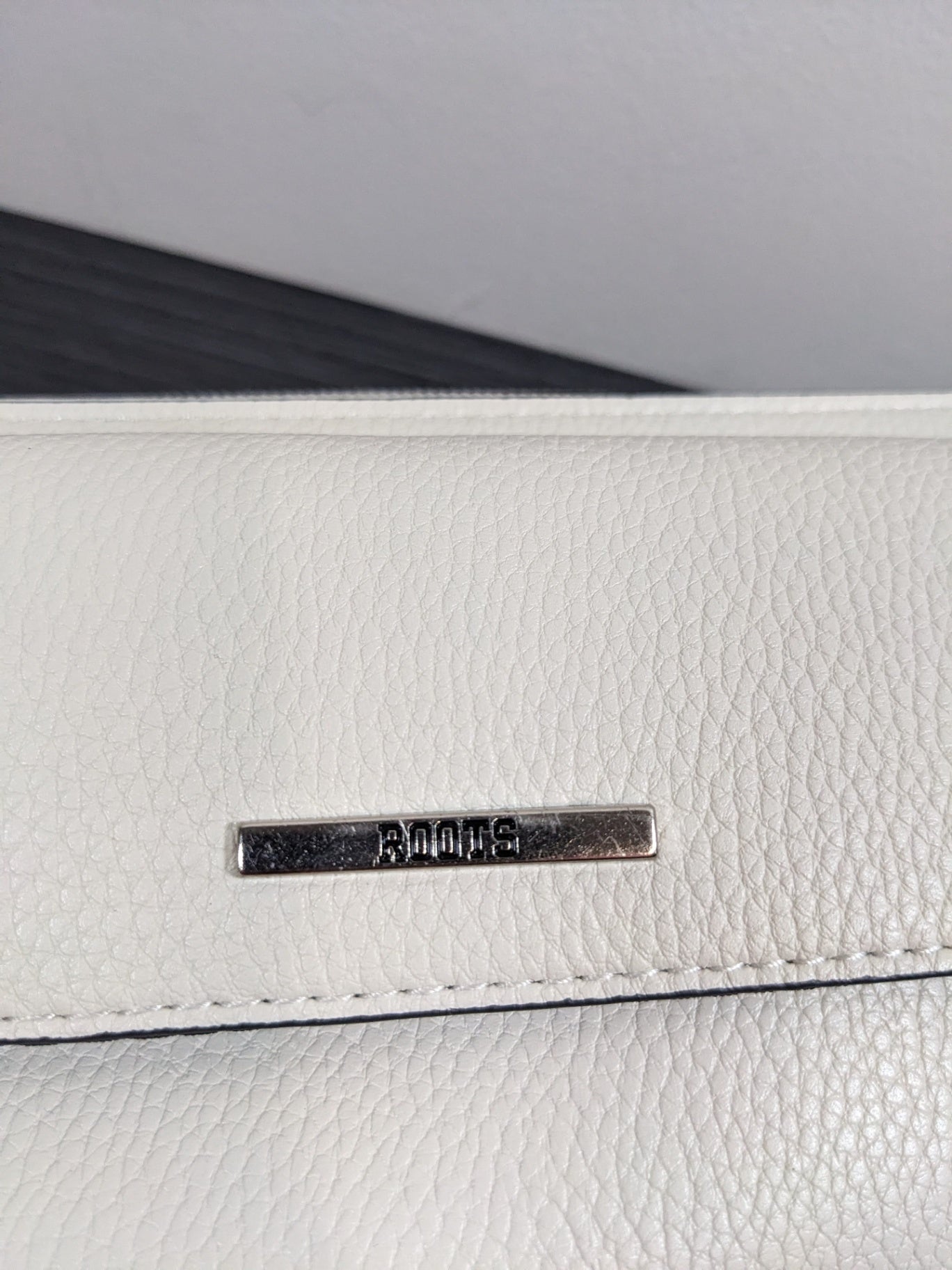 Roots White Crossbody Purse - One Size