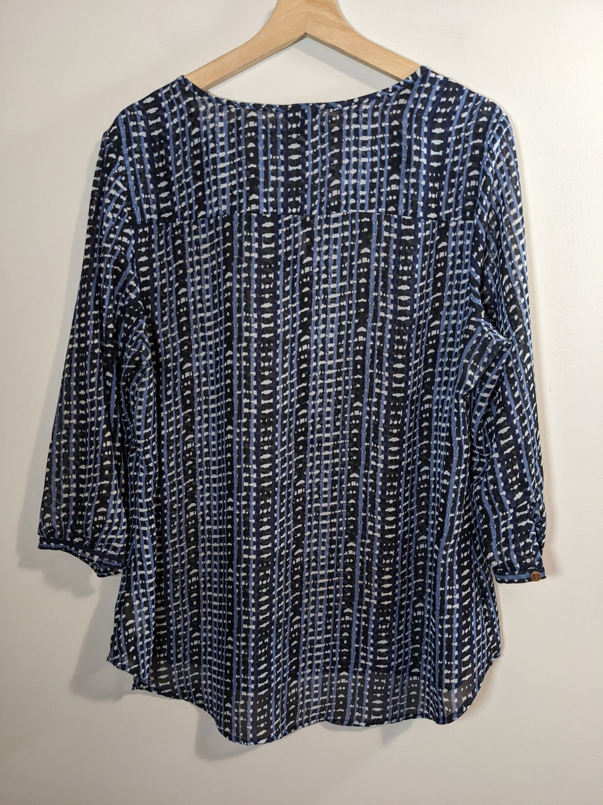 Denver Hayes Blue Pattern Blouse - L