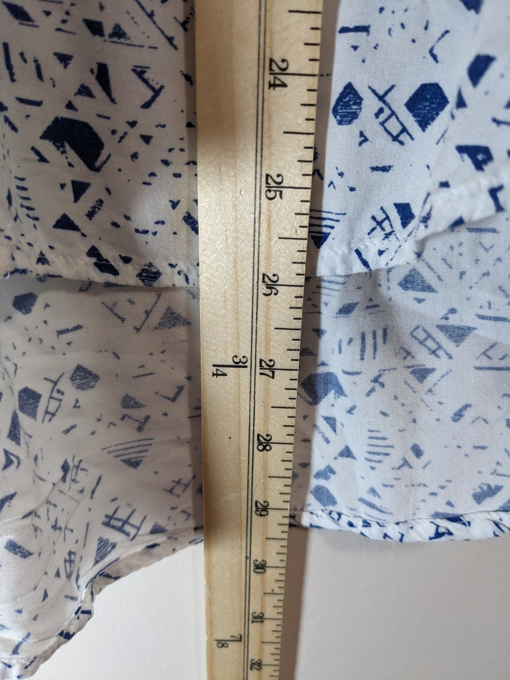 Velvet Heart White with Blue Pattern Shirt - L