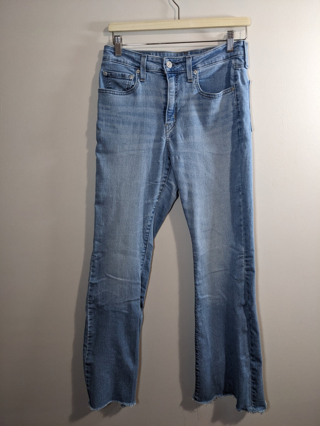 Levi's Flare Jeans - sz 29