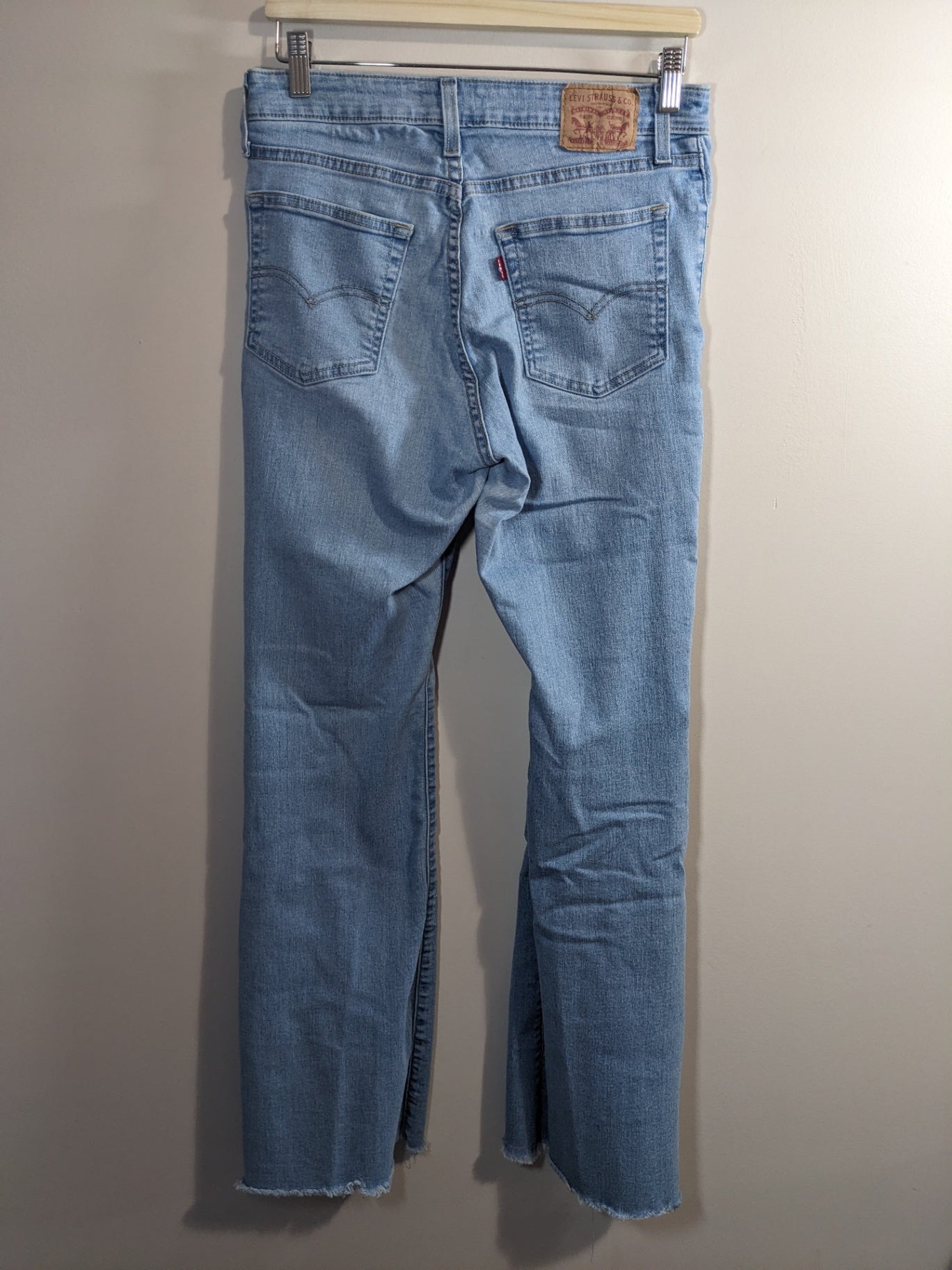 Levi's Flare Jeans - sz 29