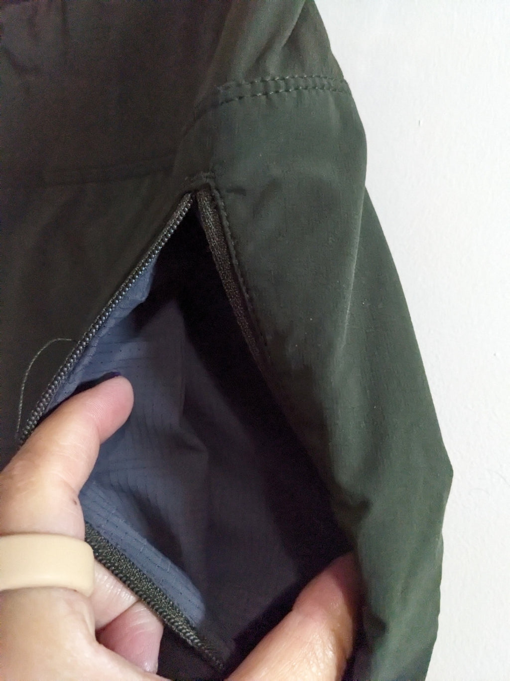 Mountain Equipment Company Olive Pants - L