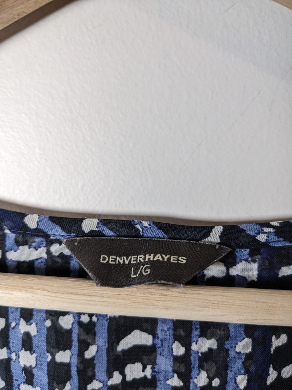 Denver Hayes Blue Pattern Blouse - L