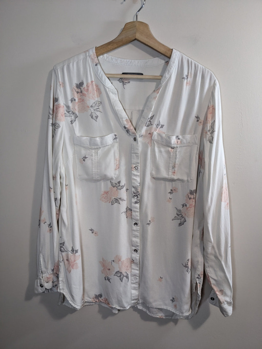 Denver Hayes White Floral Blouse - L