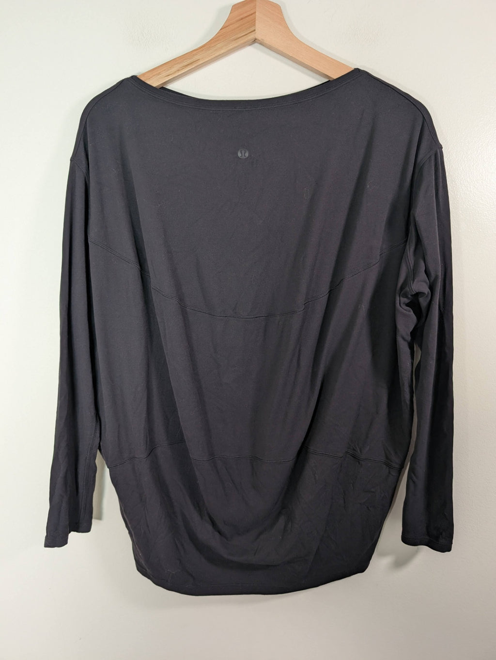 Lululemon black long sleeve- Unknown size