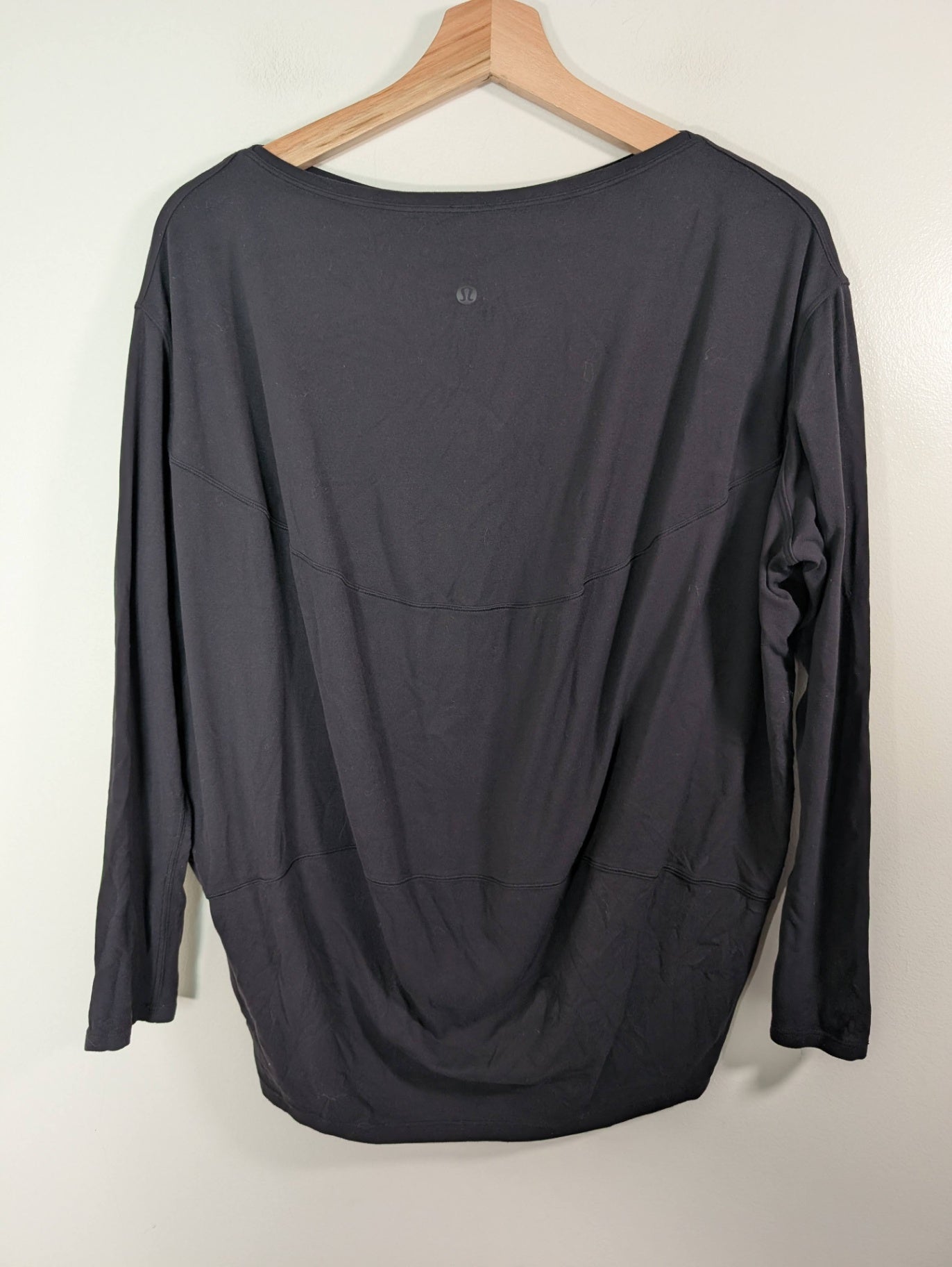 Lululemon black long sleeve- Unknown size