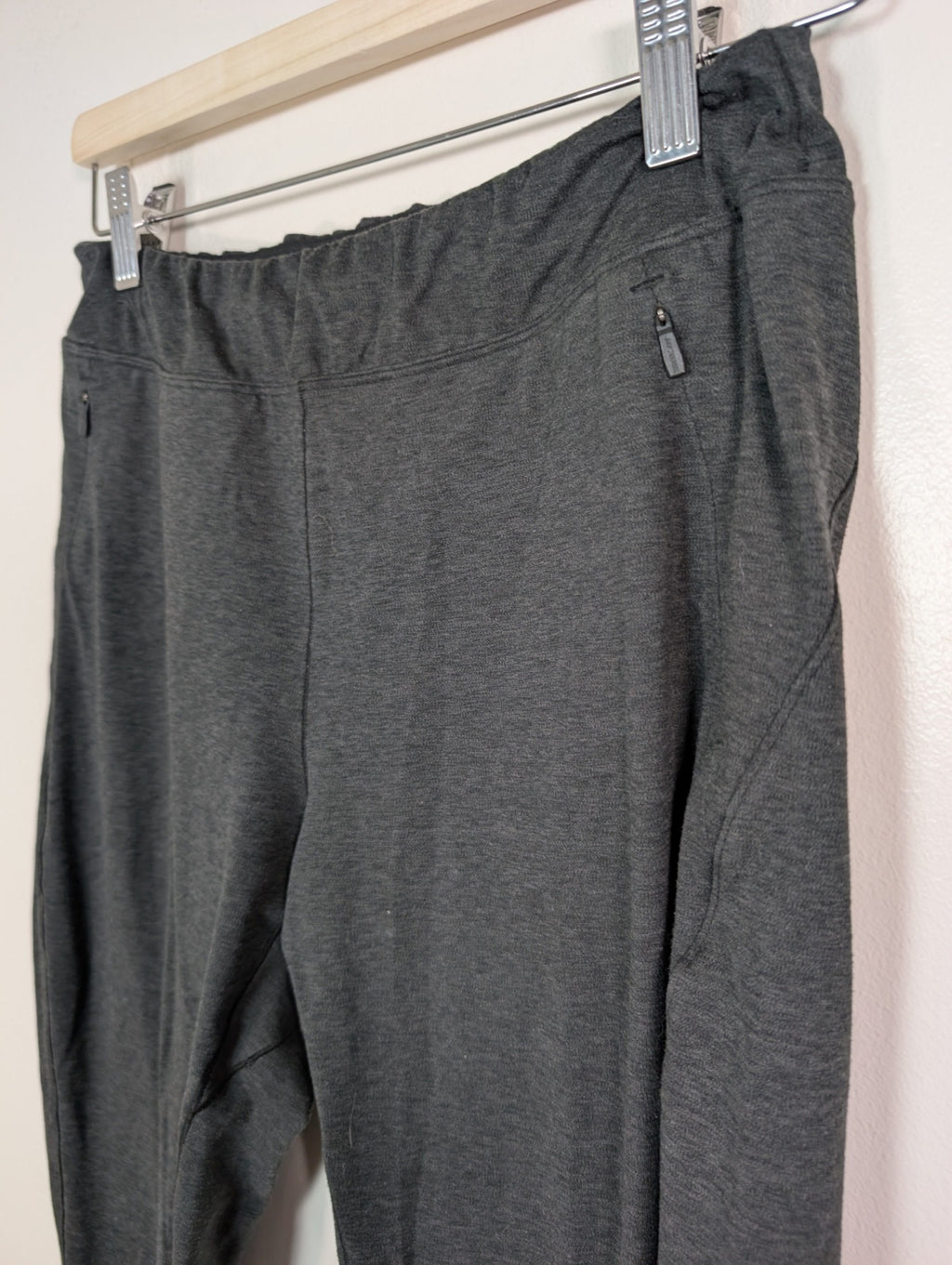 Arc'teryx grey joggers - S
