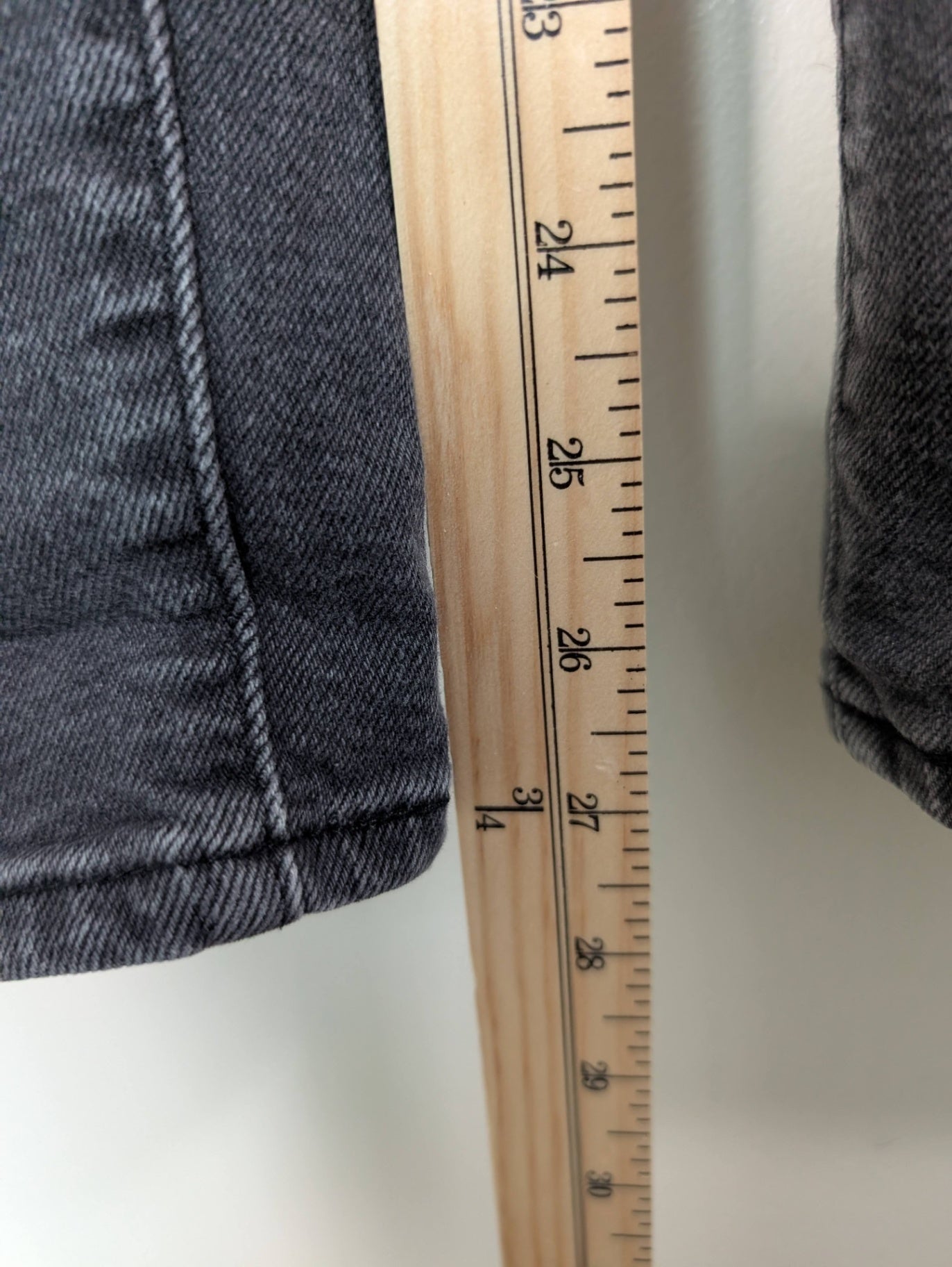 Levi's black high waisted mom jean - SZ 27
