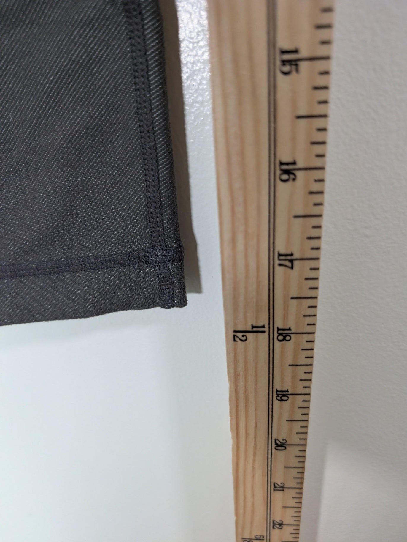 Lululemon green crop leggings - SZ 8