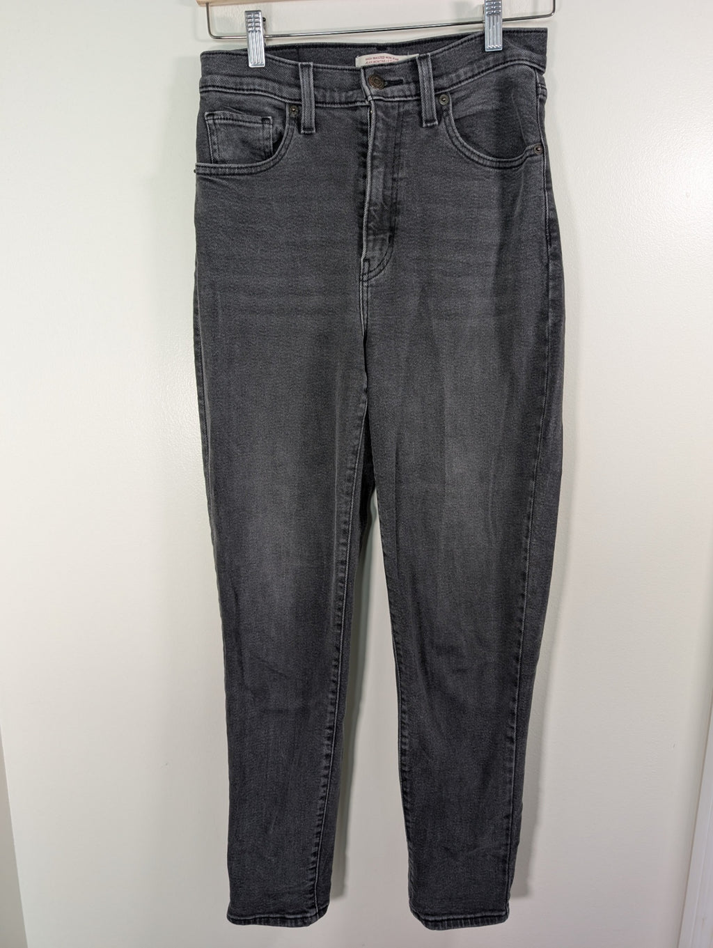 Levi's black high waisted mom jean - SZ 27