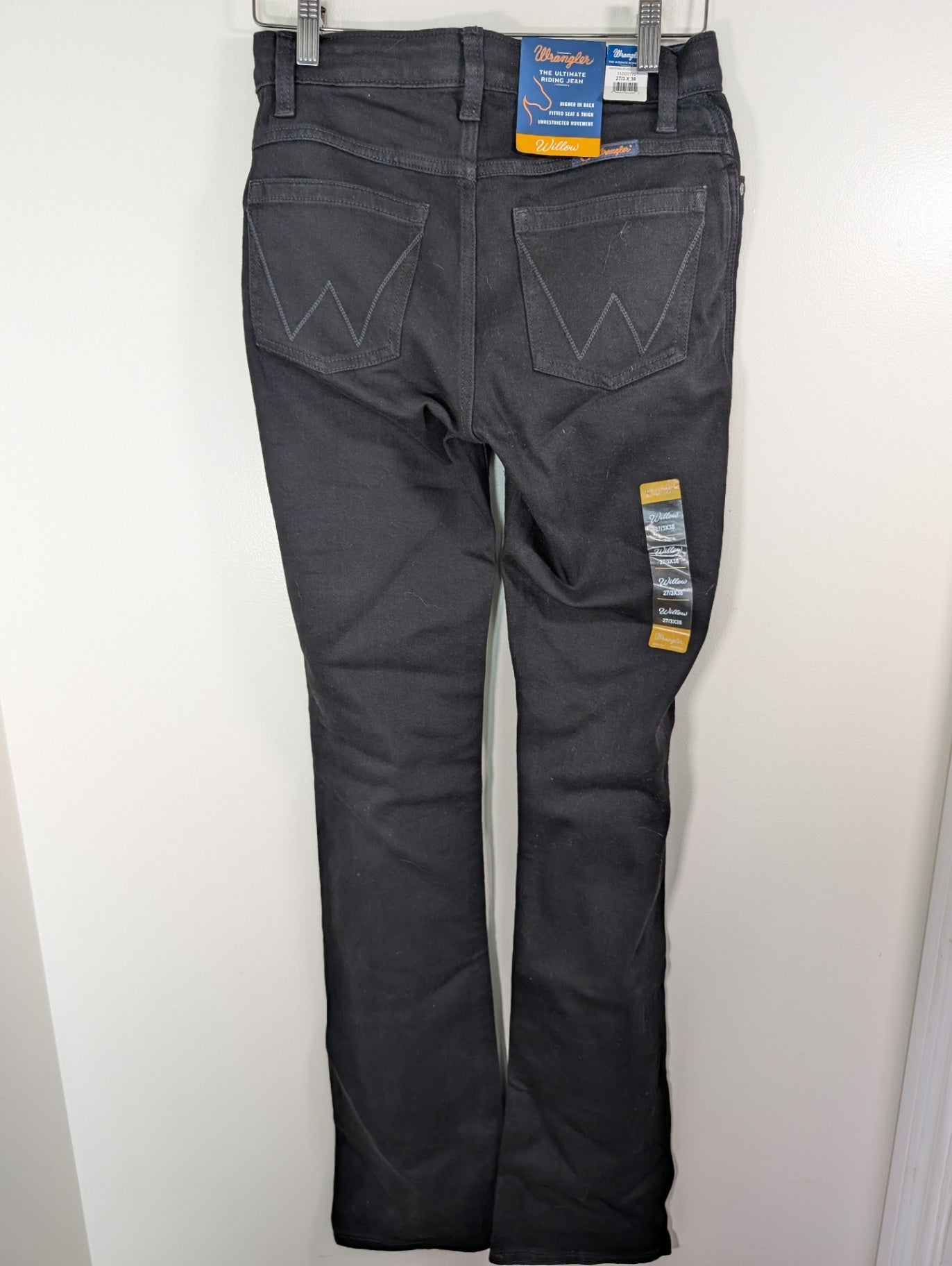 NWT Wrangler the ultimate riding jean - SZ 27