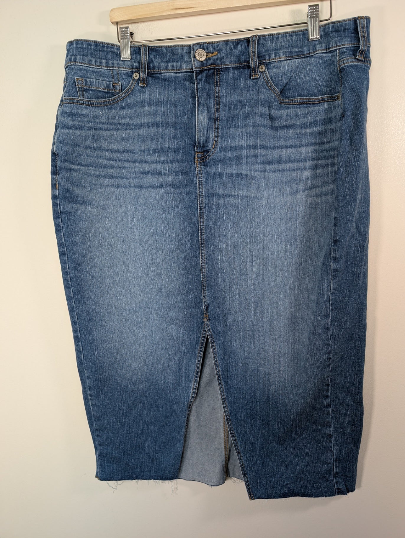 NWT Torrid denim skirt - SZ 16