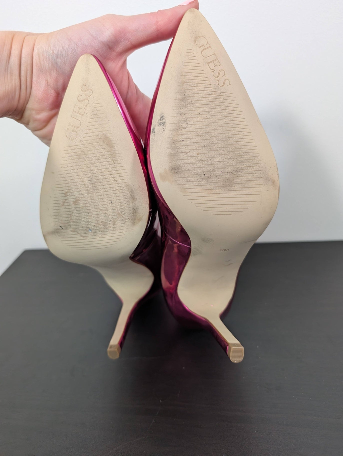 Guess metallic fuchsia pumps - SZ 9