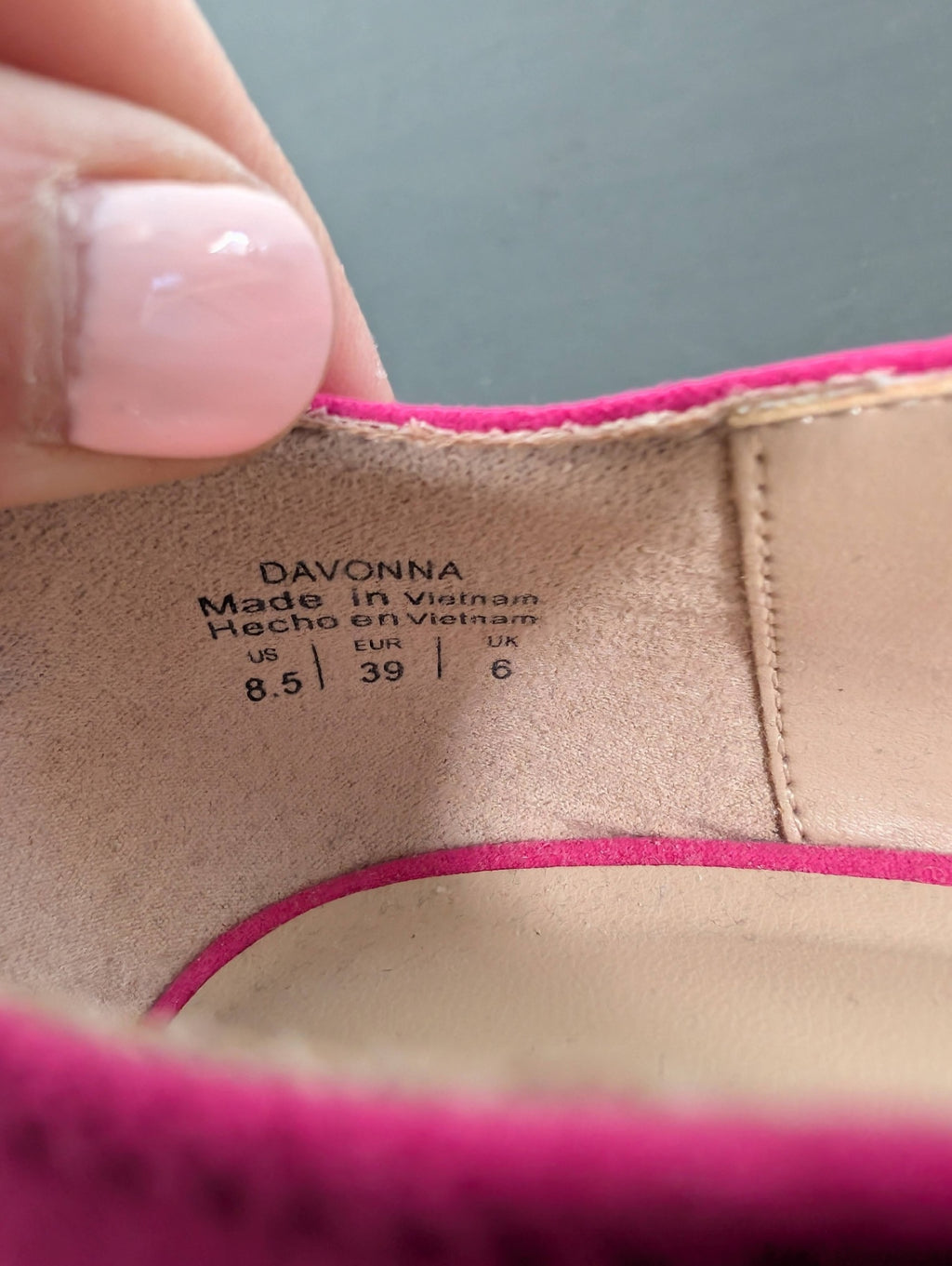 Kelly & Katie pink pumps - 8.5