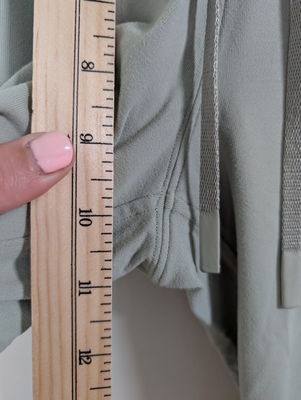 Lululemon light green joggers - 6