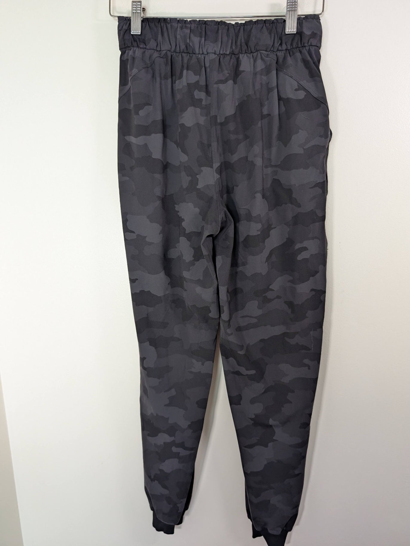 Lululemon camo joggers - 4