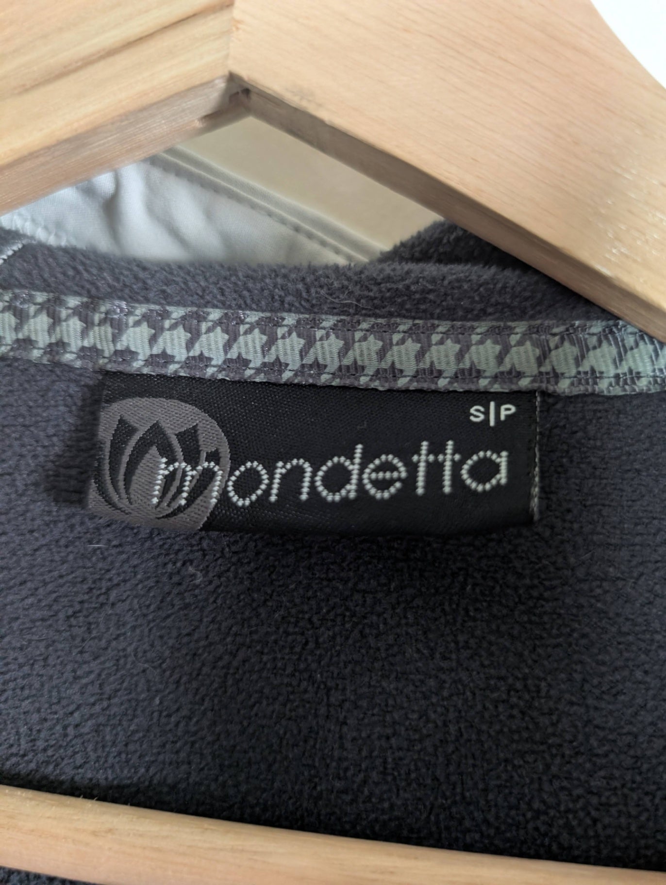 Mondetta jacket - Small